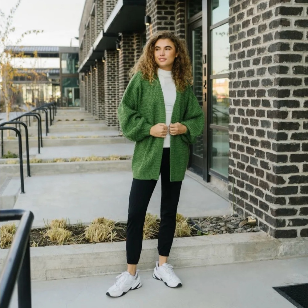 Zyia cardigan size lg